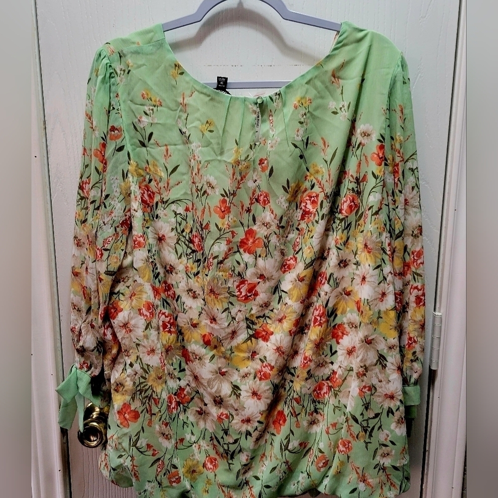 Roz & Ali Long Sleeve Pleated Blouse Floral 3 xl NWT - Picture 2 of 11